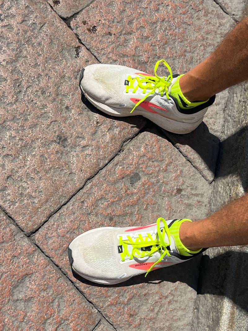 Brooks Launch 9