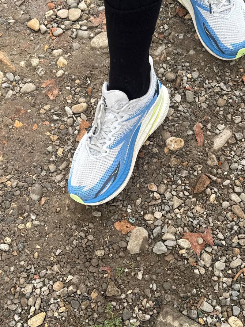 Hoka Mach X 3
